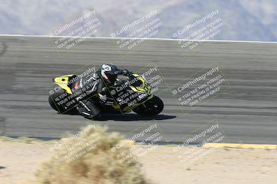 media/May-10-2025-Race Pace (Sat) [[db32fef2da]]/Vested/3-Bowl Set 1 (9am)/